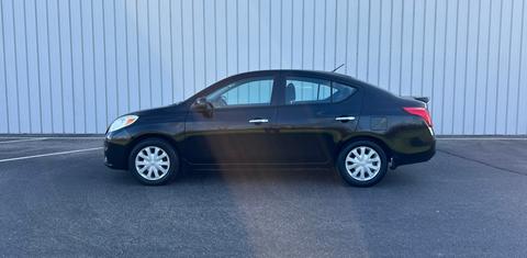 Nissan Versa 2014