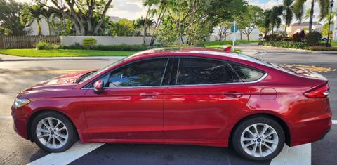 Ford Fusion Hybrid 2020