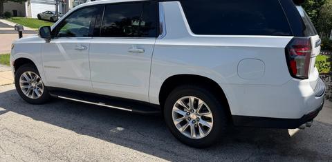 Chevrolet Suburban 2023