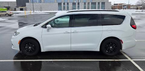 Chrysler Pacifica 2022