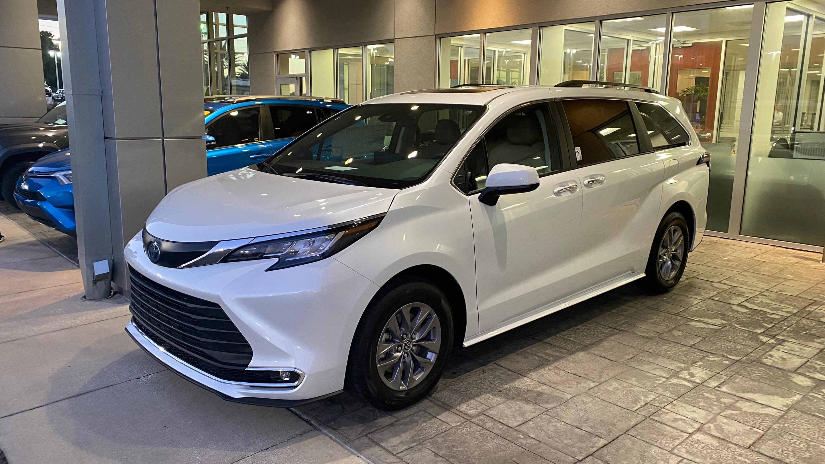 Toyota Sienna 2022 in 