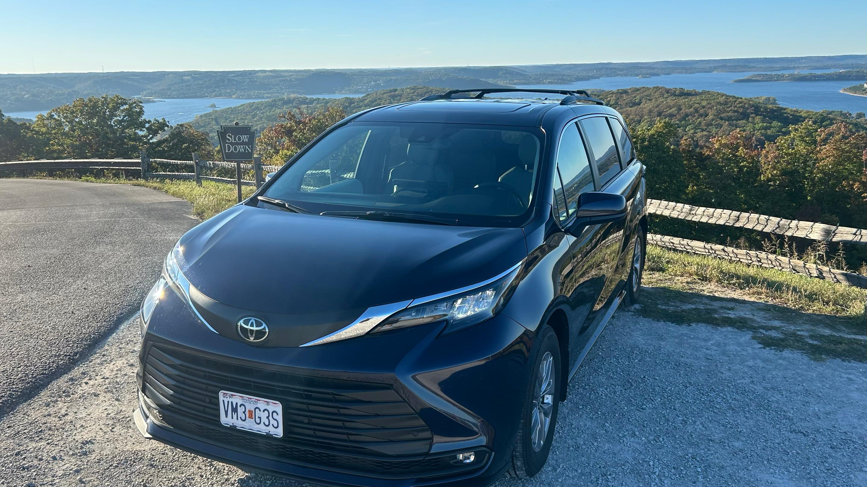 Toyota Sienna 2026 in Branson, MO