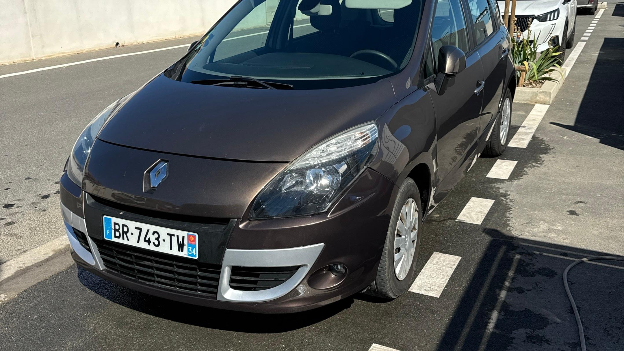 Renault SCENIC III 2011 à Béziers