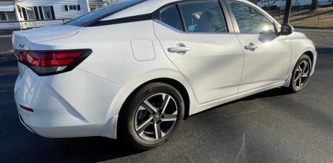 Nissan Sentra 2024