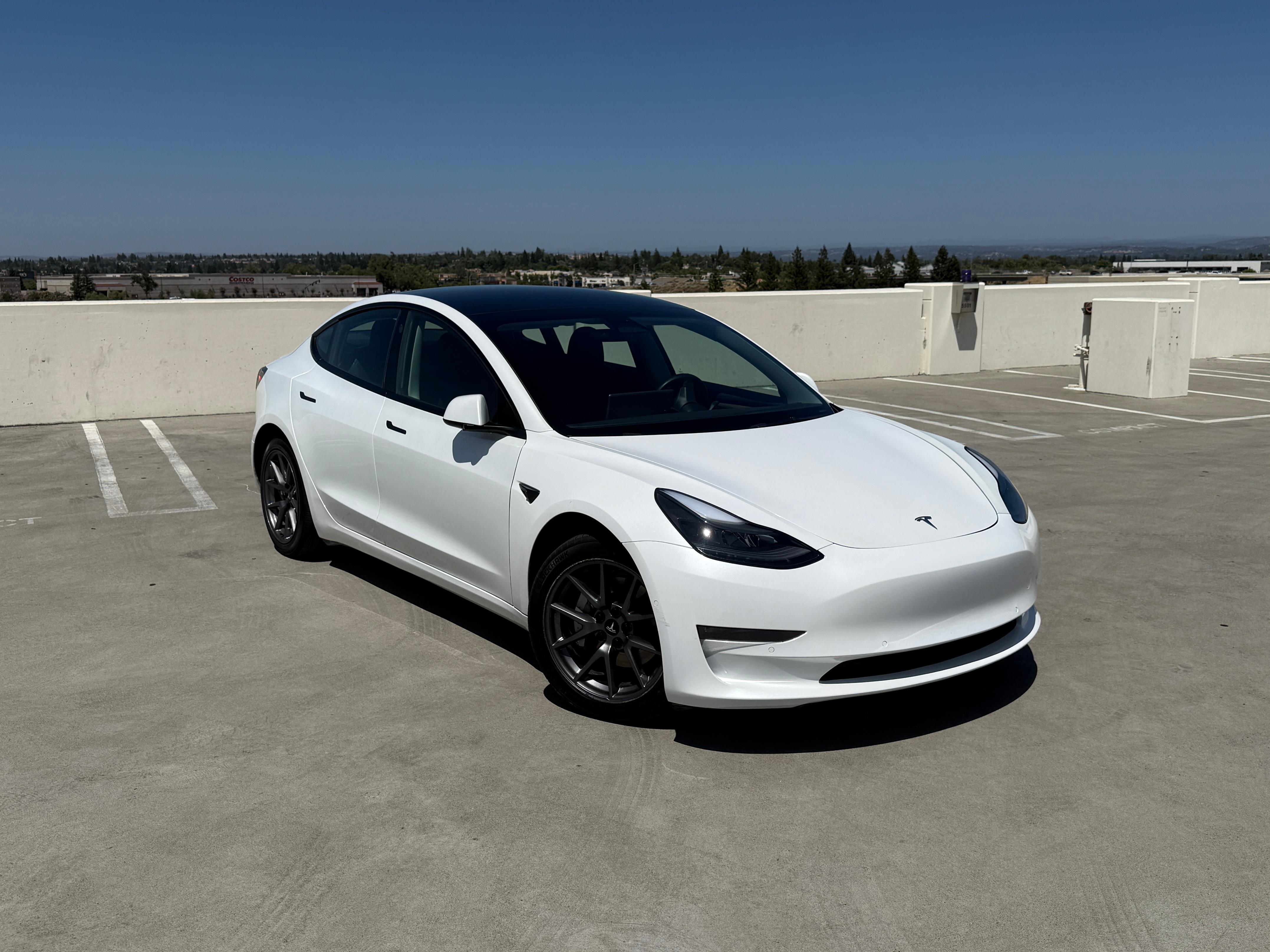Tesla Model 3 2022 in Sacramento, CA