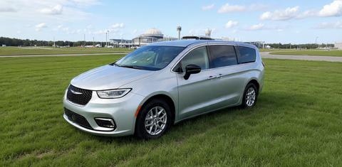 Chrysler Pacifica 2024