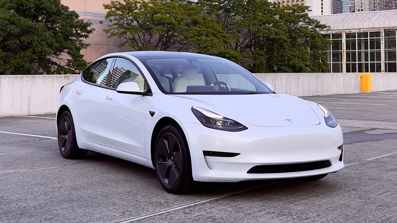 Tesla Model 3 2023 in Jersey City, NJ