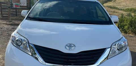 Toyota Sienna 2016