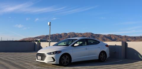 Hyundai Elantra 2017