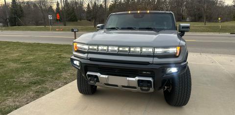 GMC HUMMER EV SUV 2025