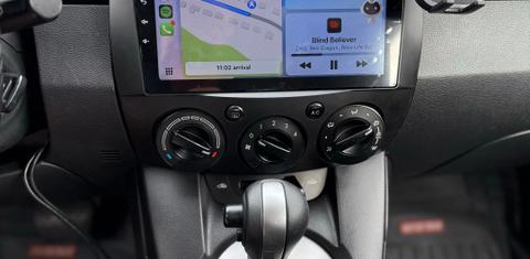 Mazda Mazda2 2013
