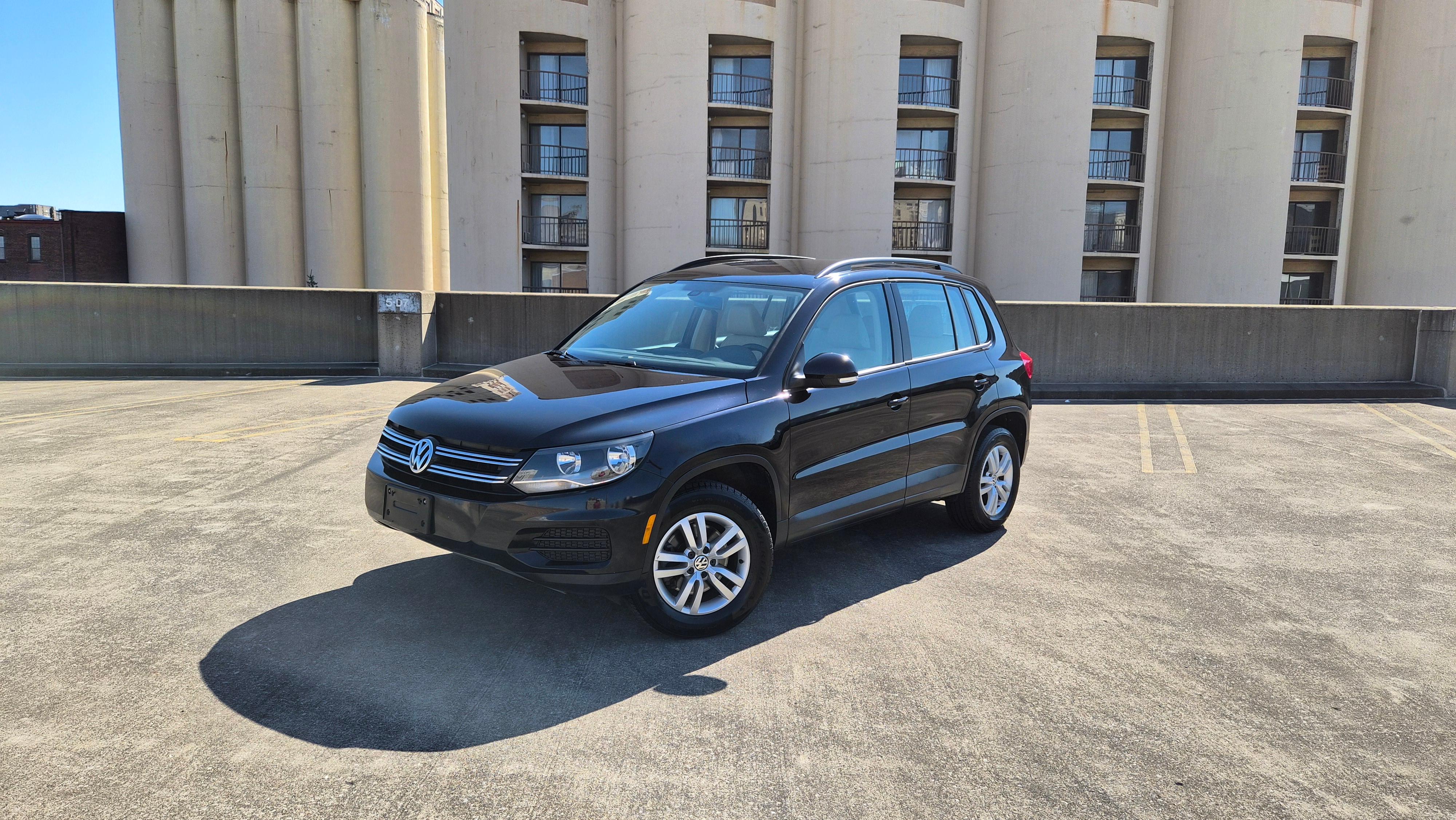 Volkswagen Tiguan 2017 in Akron, OH