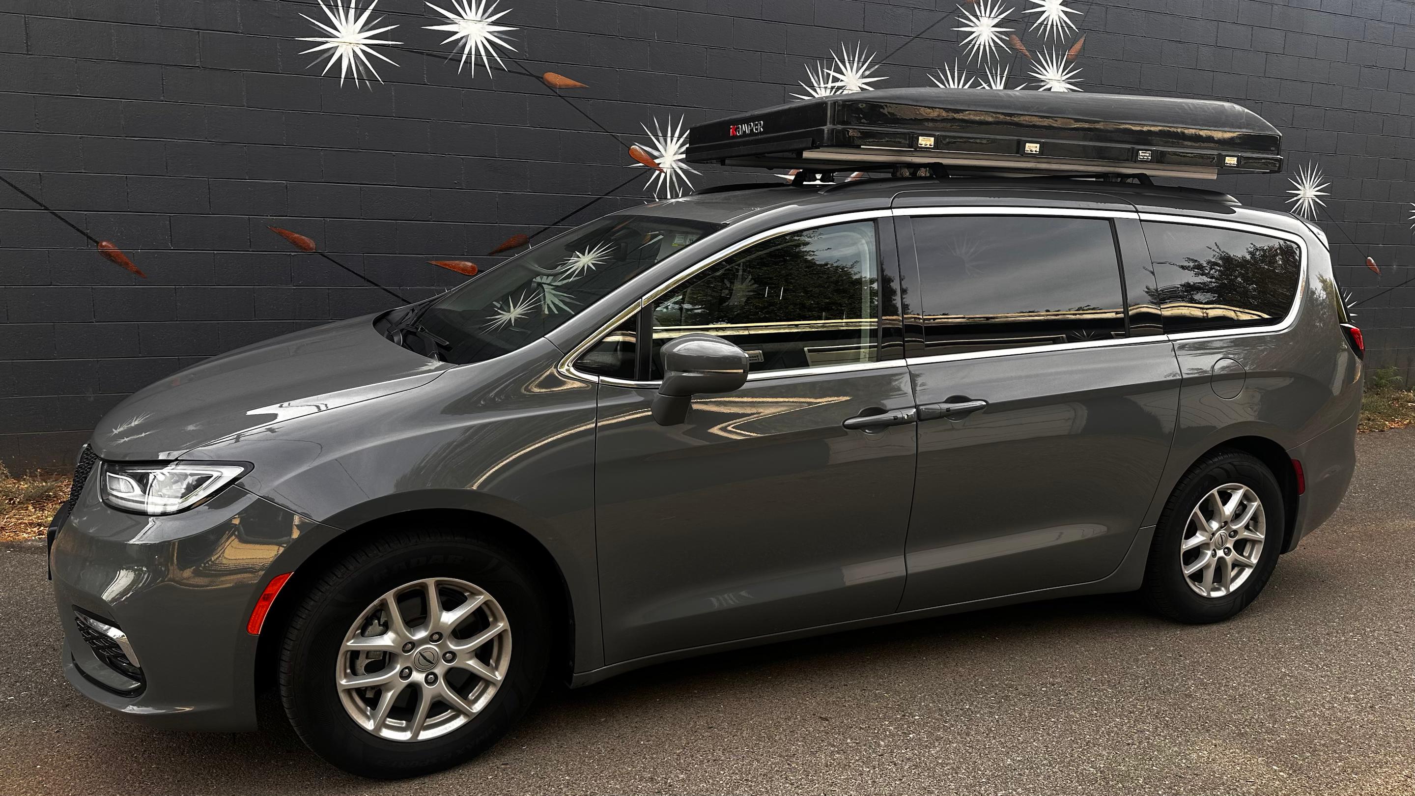 Chrysler Pacifica 2022 in Redding, CA