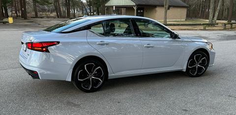 Nissan Altima 2025
