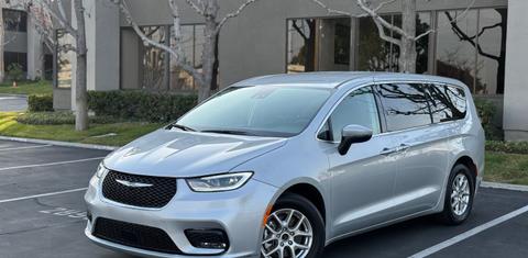 Chrysler Pacifica 2023