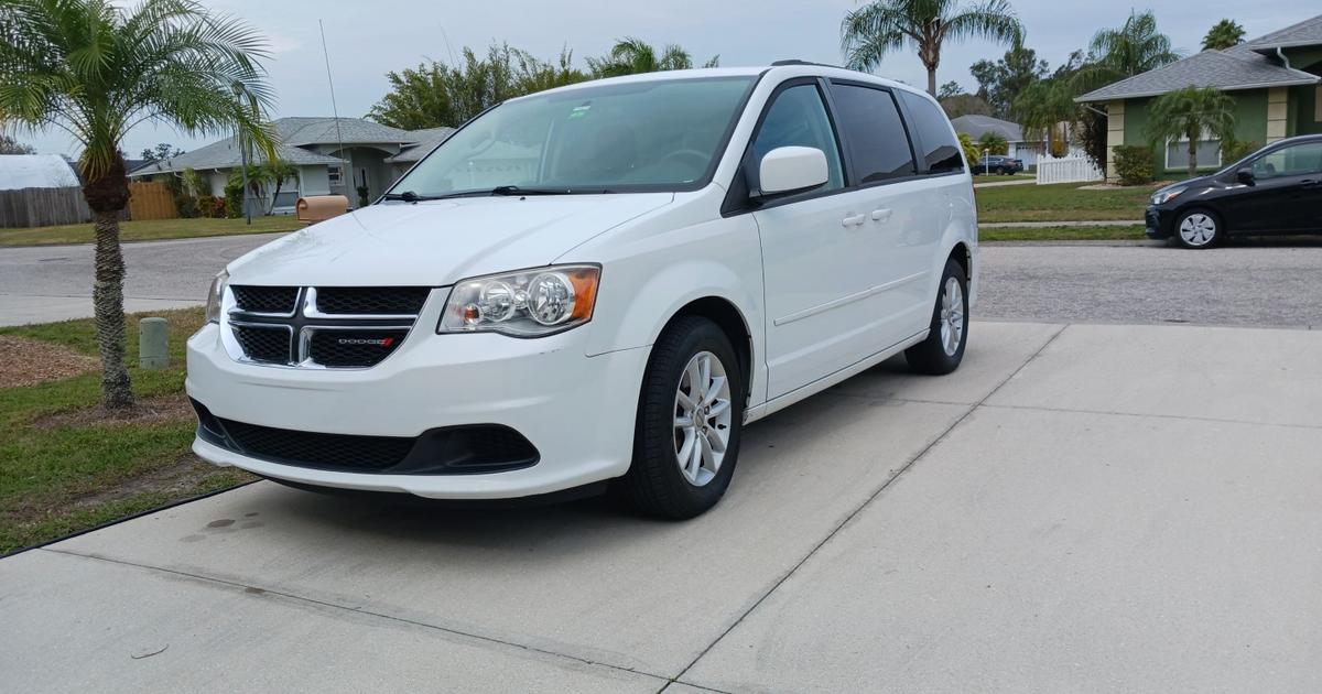 Dodge Grand Caravan 2015 rental in Sarasota, FL by Jim C. Turo
