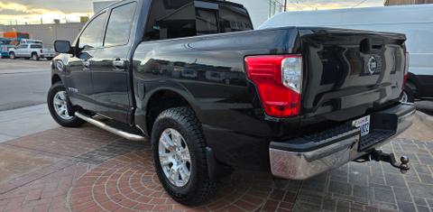 Nissan Titan 2017
