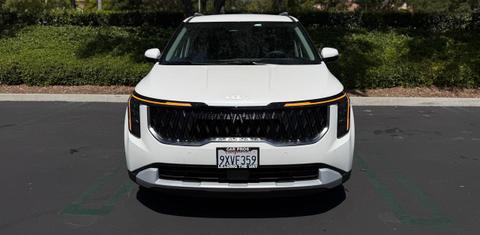 Kia Carnival Hybrid 2026