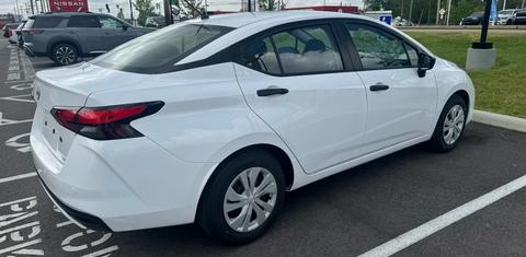 Nissan Versa 2025