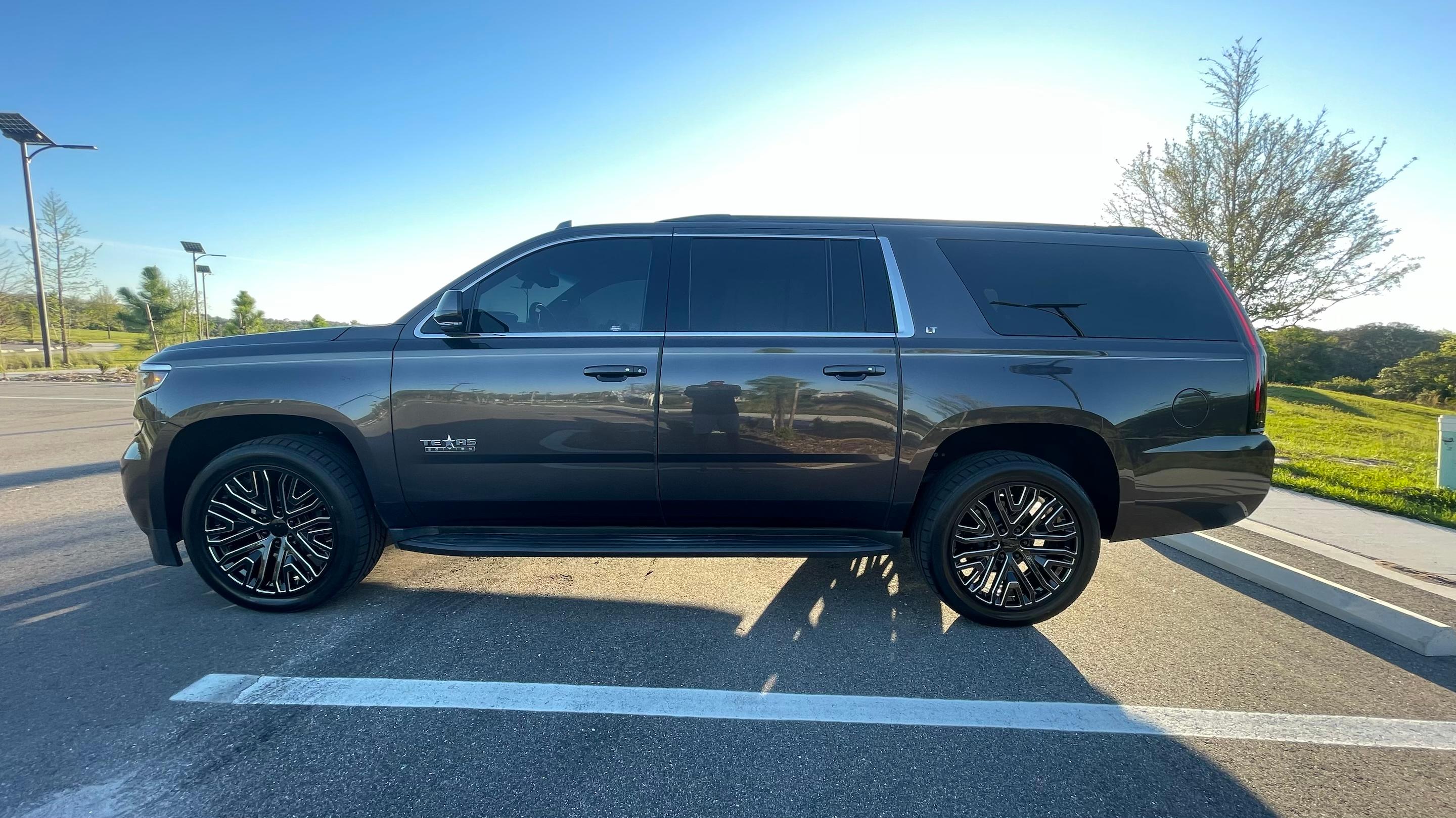 Chevrolet Suburban 2015 in Land O' Lakes, FL