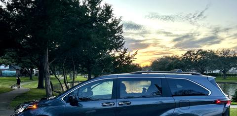 Toyota Sienna 2025