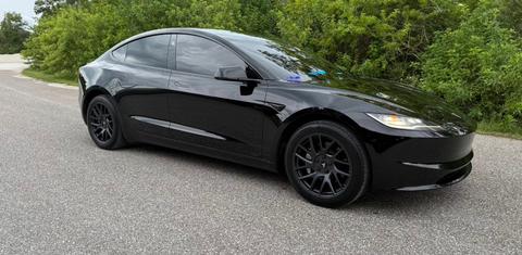 Tesla Model 3 2025