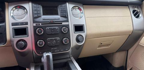 Ford Expedition EL 2017