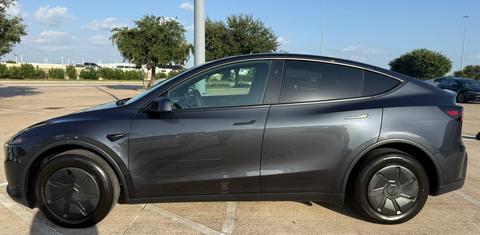 Tesla Model Y 2026
