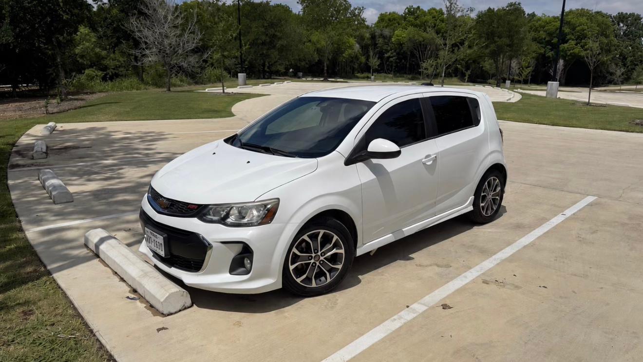 Chevrolet Sonic 2017 in 