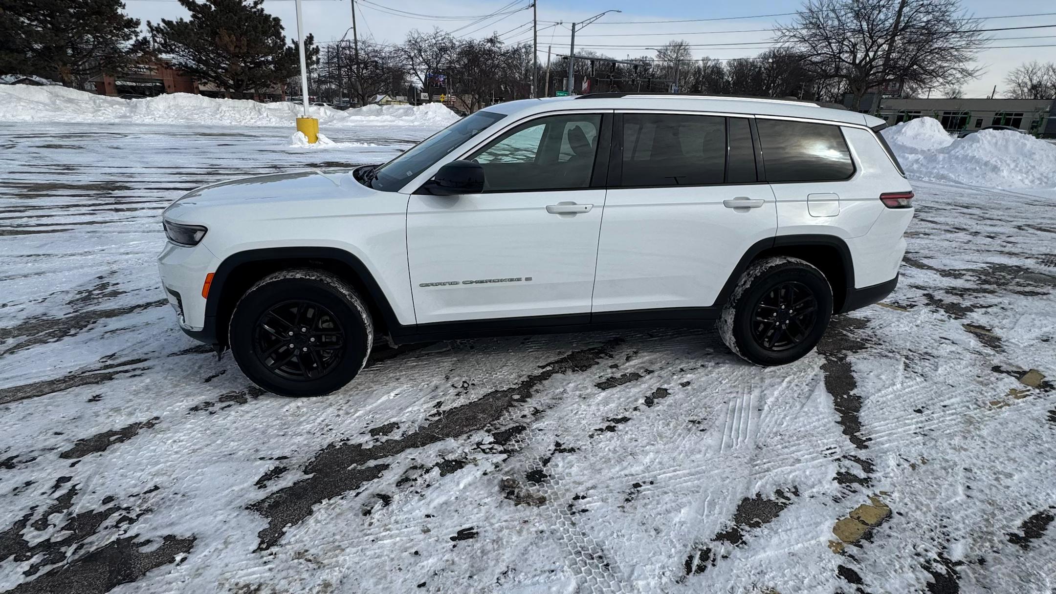 Jeep Grand Cherokee L 2023 in Toledo, OH