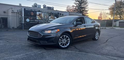 Ford Fusion Hybrid 2019