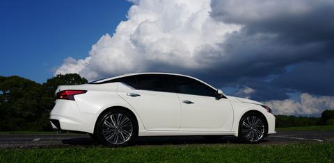 Nissan Altima 2025