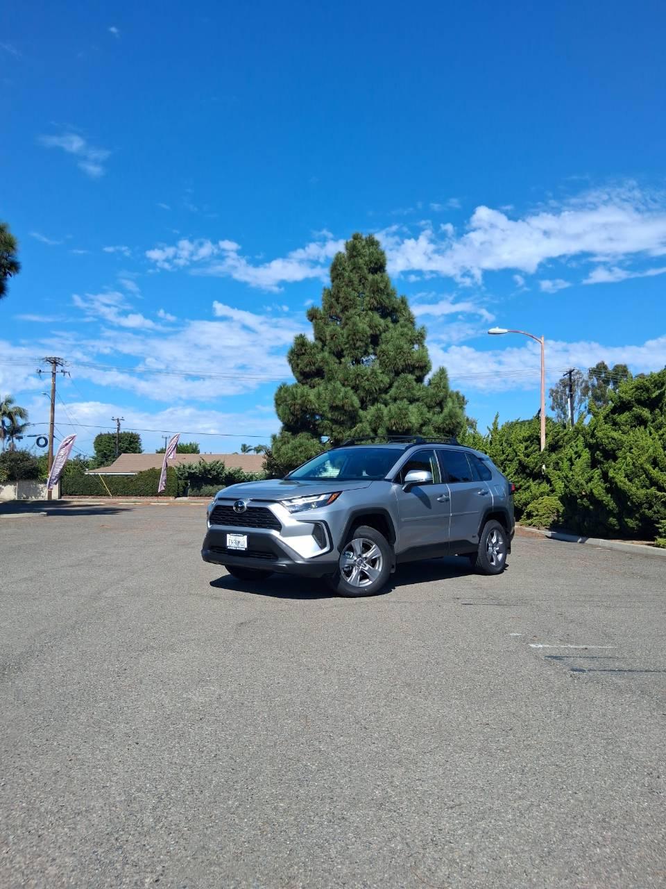 Toyota RAV4 Hybrid 2025 in Glendale, CA