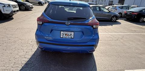 Nissan Kicks Play 2025