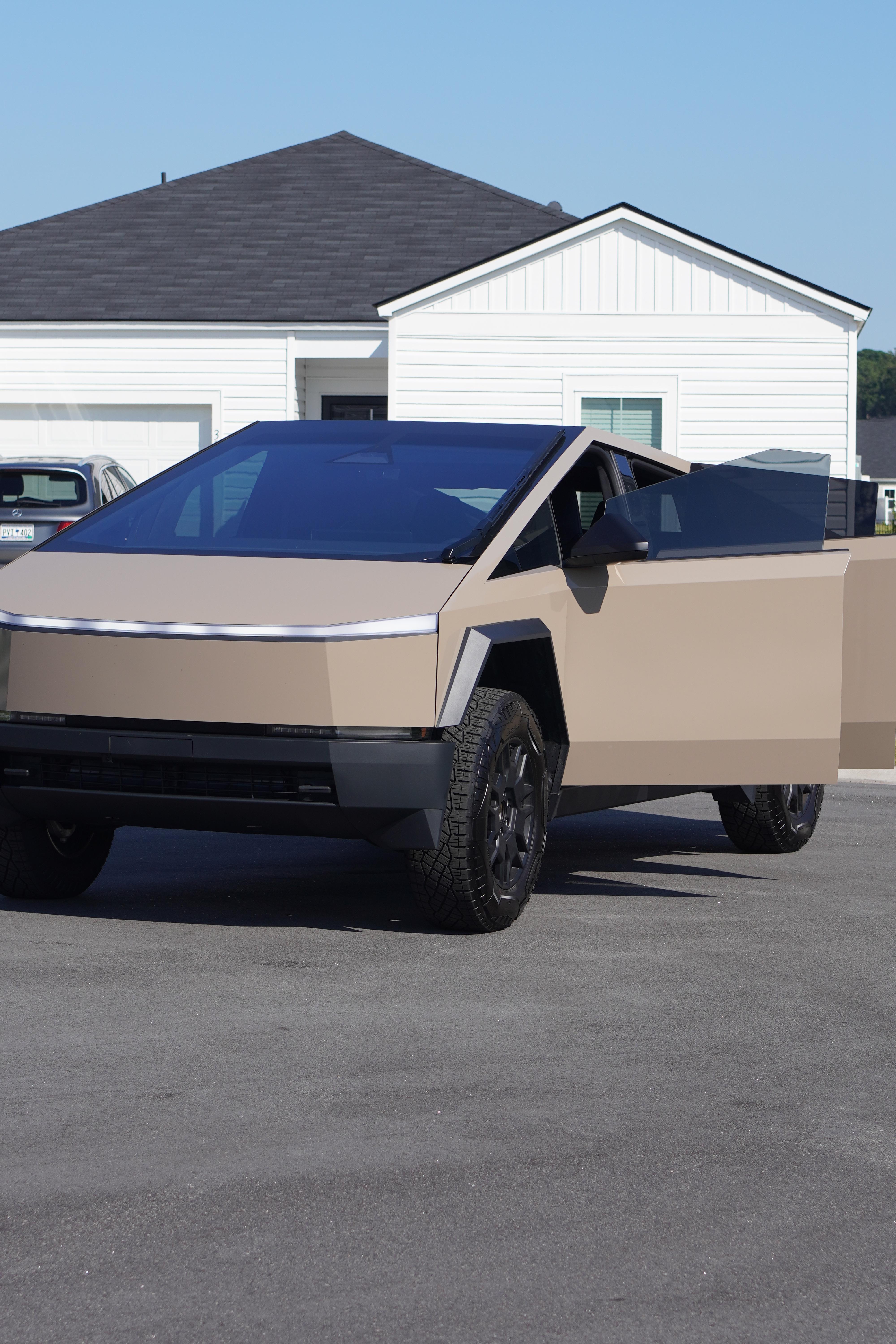 Tesla Cybertruck 2024 in Myrtle Beach, SC