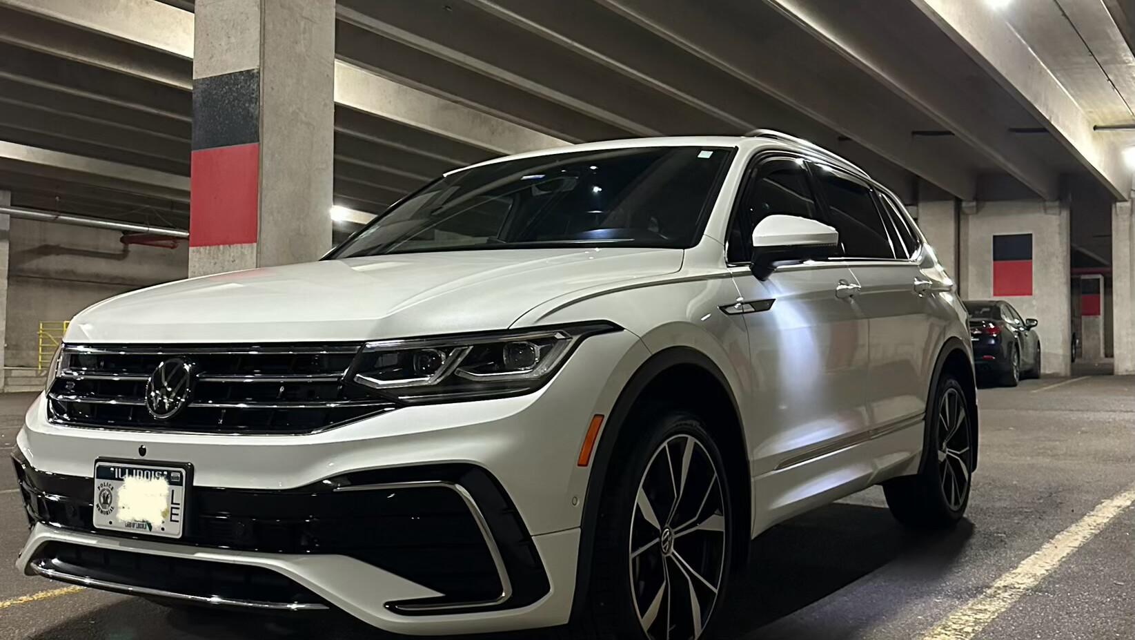 Volkswagen Tiguan 2023 in Rosemont, IL