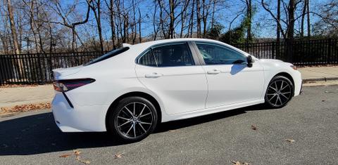 Toyota Camry 2021