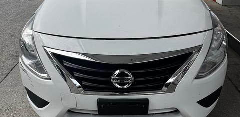 Nissan Versa 2015