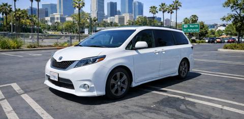 Toyota Sienna 2016