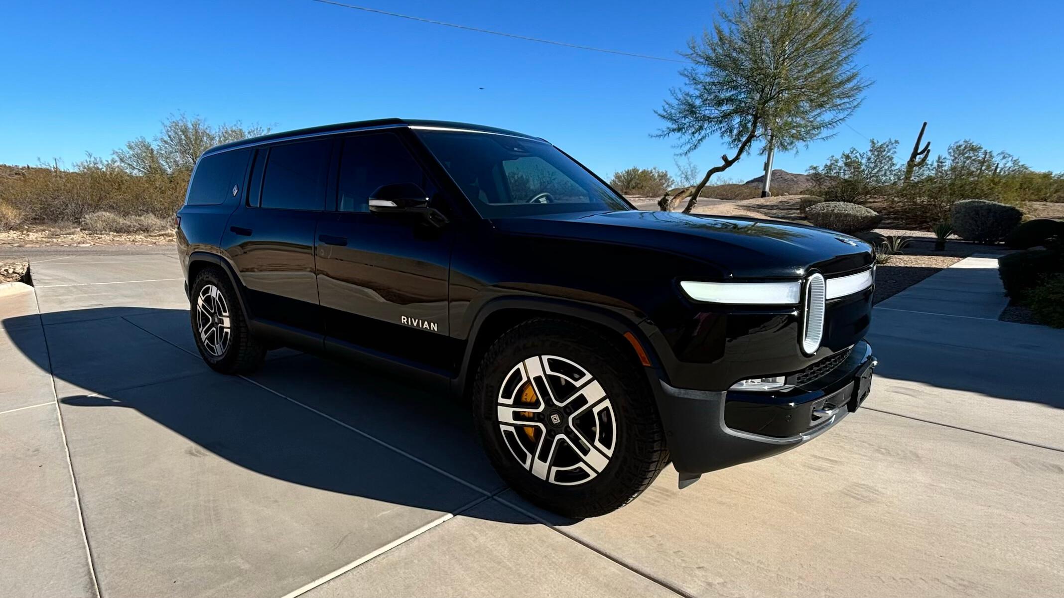 Rivian R1S 2023 en Peoria, AZ