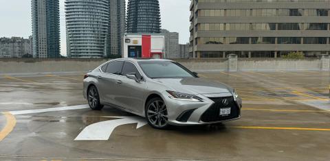 Lexus ES 2019