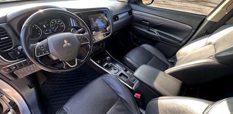 Mitsubishi Outlander 2020 rental in Chicago, IL by Rio G. | Turo