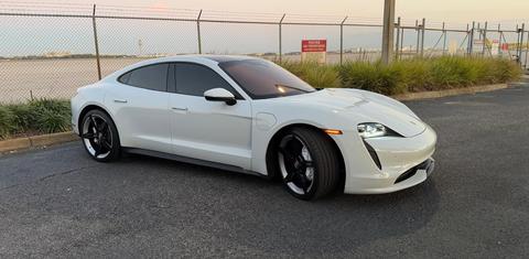 Porsche Taycan 2021