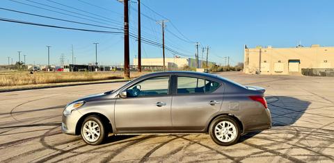 Nissan Versa 2015