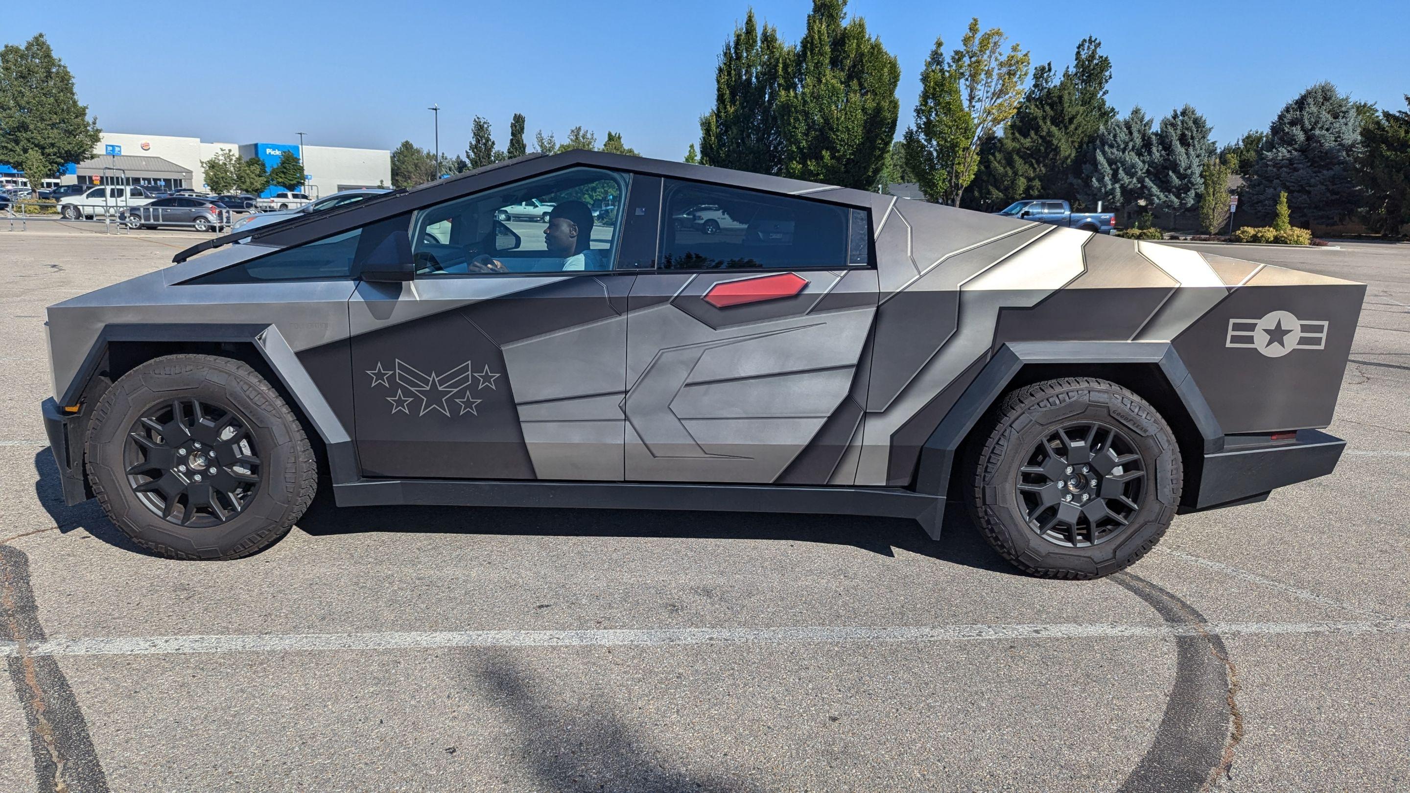Tesla Cybertruck 2024 in Meridian, ID