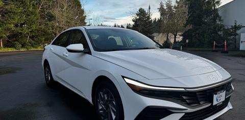 Hyundai Elantra Hybrid 2025