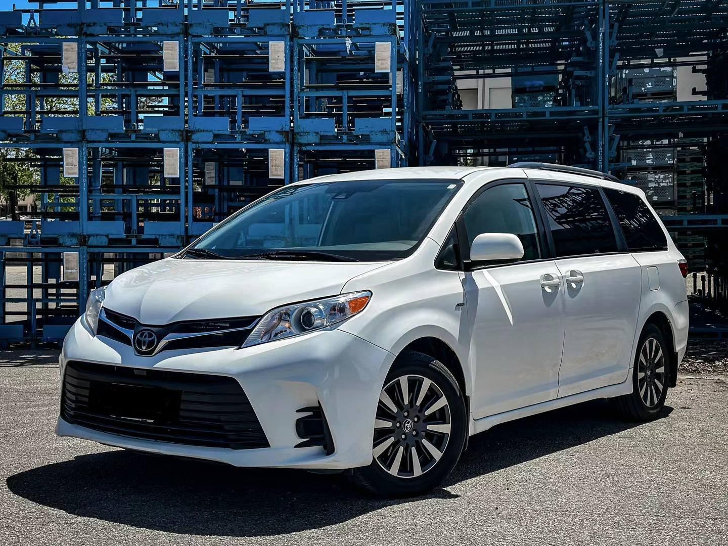 Toyota Sienna 2020 à 