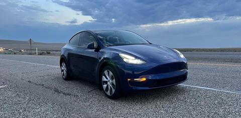 Tesla Model Y 2023
