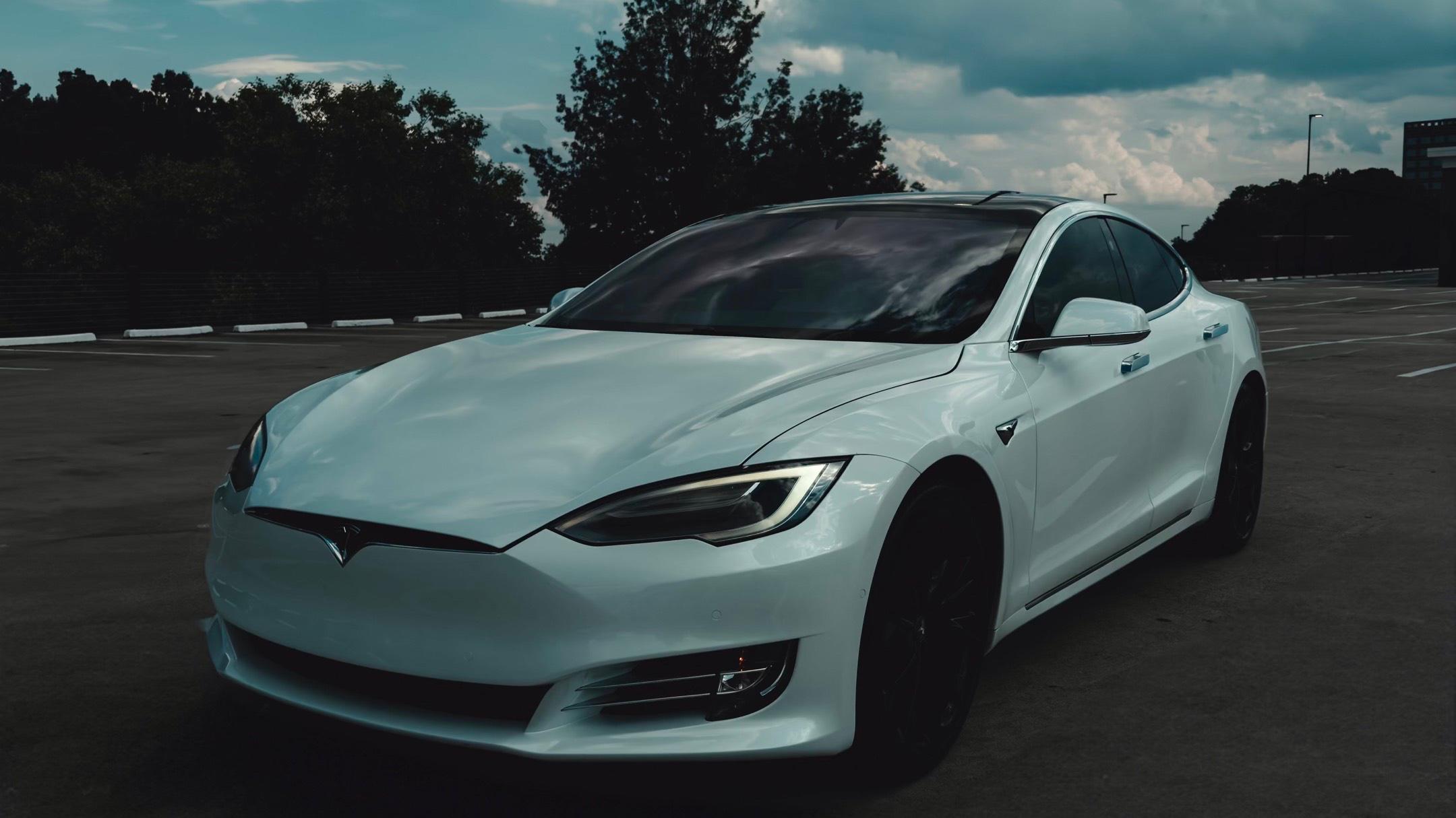 Tesla Model S 2019 in 