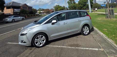 Peugeot 5008 2015